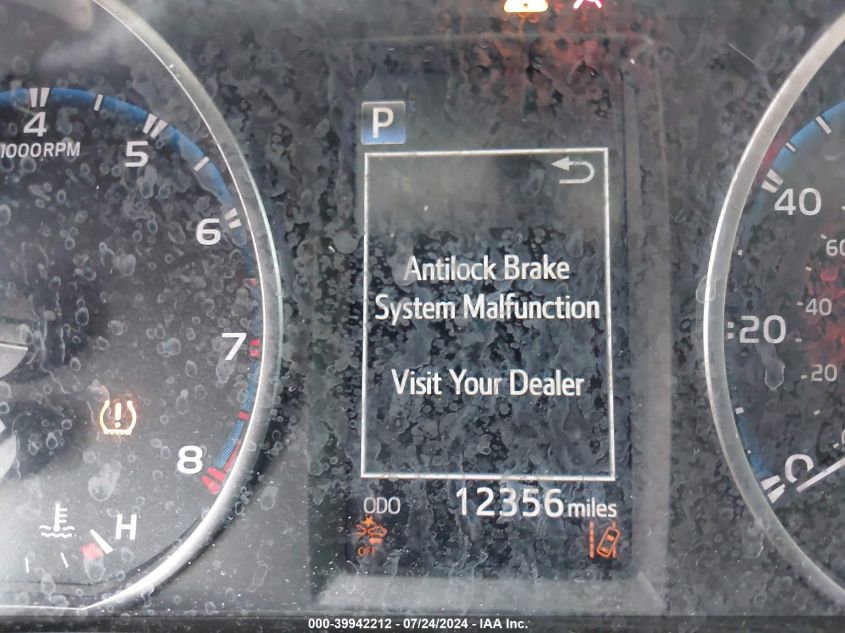 2018 Toyota Rav4 Le VIN: JTMZFREVXJJ189380 Lot: 39942212