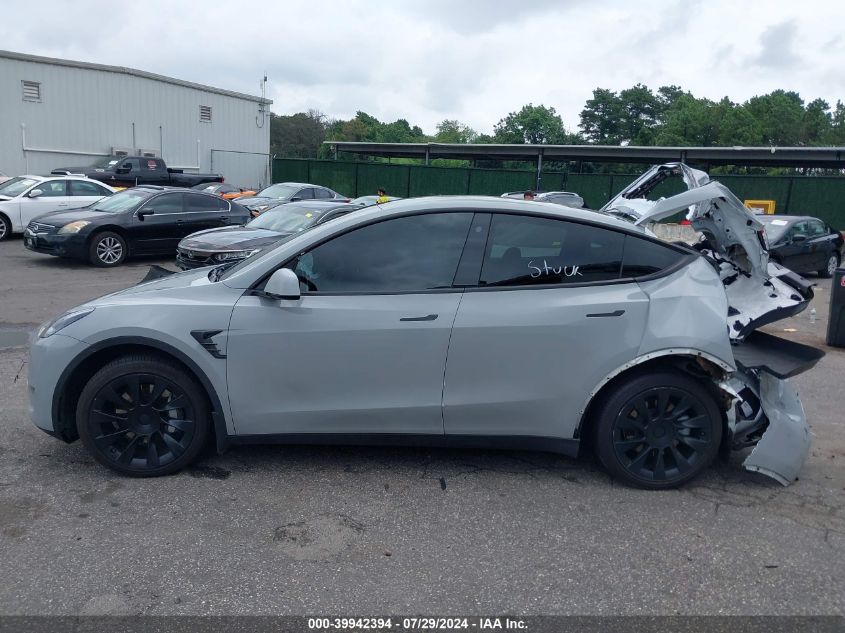 2021 Tesla Model Y Long Range Dual Motor All-Wheel Drive VIN: 5YJYGAEE2MF245947 Lot: 39942394