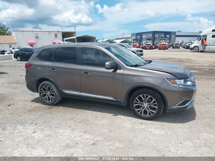 2018 Mitsubishi Outlander Se VIN: JA4AD3A39JZ008673 Lot: 39942427