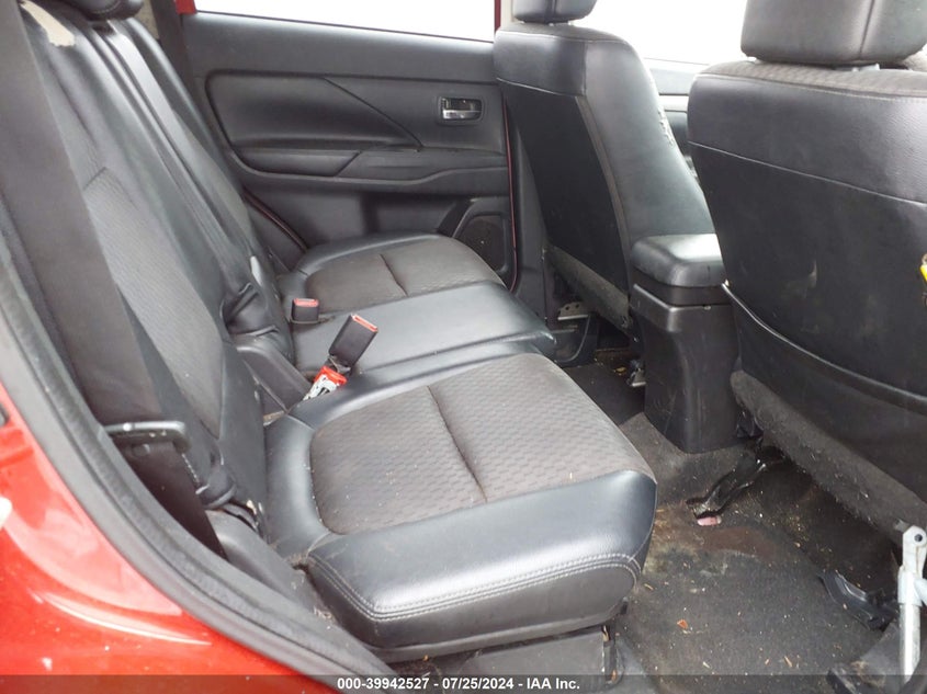 2015 Mitsubishi Outlander Se VIN: JA4AZ3A33FZ012355 Lot: 39942527