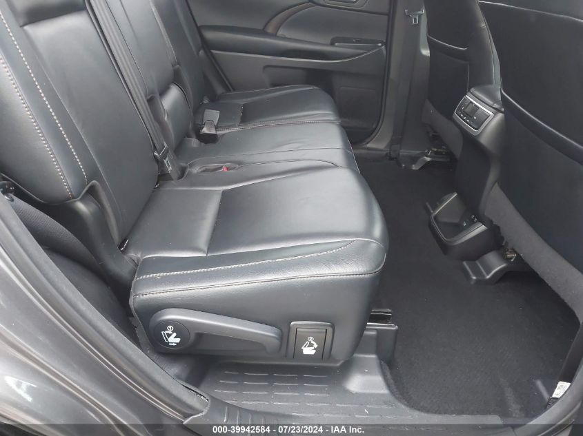 2018 Toyota Highlander Xle VIN: 5TDKZRFH7JS542775 Lot: 39942584