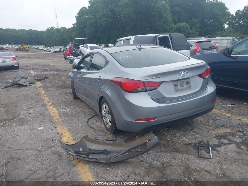 2016 HYUNDAI ELANTRA SE VIN: 5NPDH4AE3GH748198