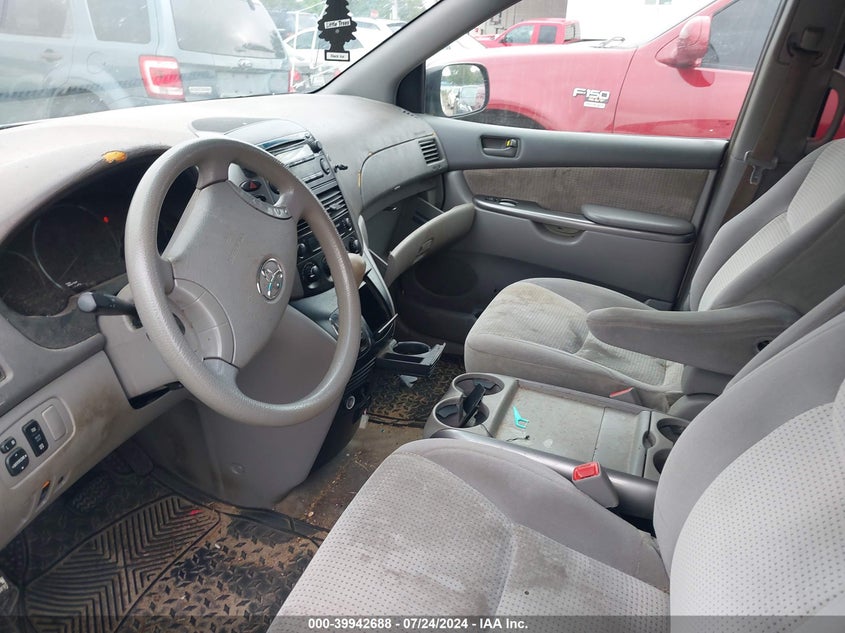 2008 Toyota Sienna Le VIN: 5TDZK23C68S131915 Lot: 39942688