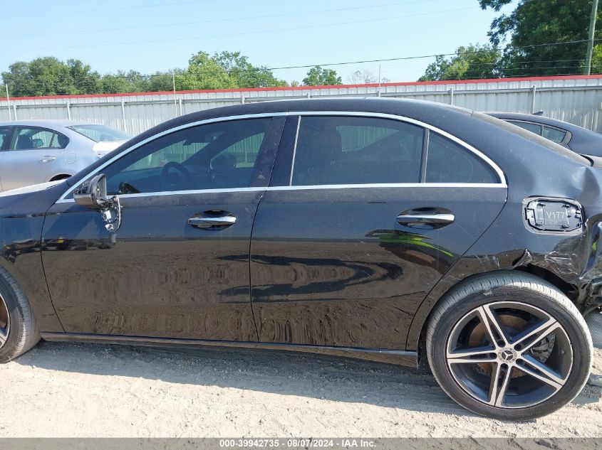 2022 Mercedes-Benz A 220 VIN: W1K3G4EB6NJ339833 Lot: 39942735