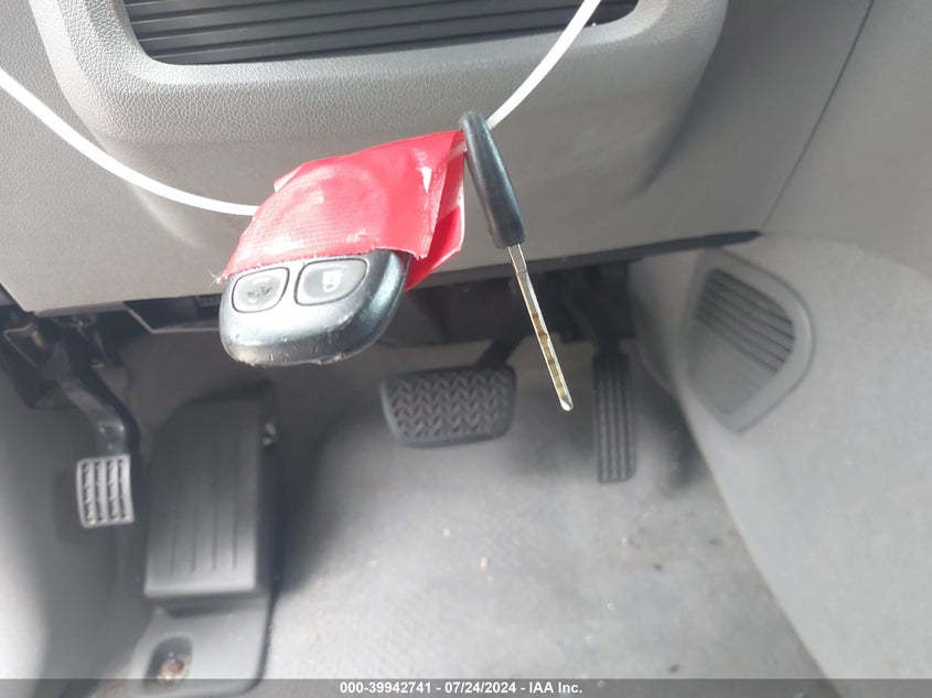 2013 CHEVROLET TRAVERSE LS - 1GNKRFKD4DJ122627