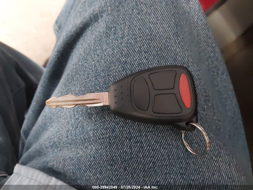 2005 Jeep Grand Cherokee Laredo/Columbia/Freedom VIN: 1J4GS48KX5C633854 Lot: 39942849