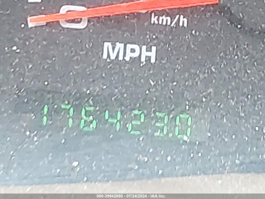 2004 Ford F-250 Lariat/Xl/Xlt VIN: 1FTNX21PX4ED11131 Lot: 39942880