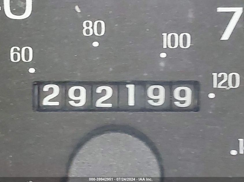 2003 Ford Econoline E250 Van VIN: 1FTNE24L53HB10183 Lot: 39942951