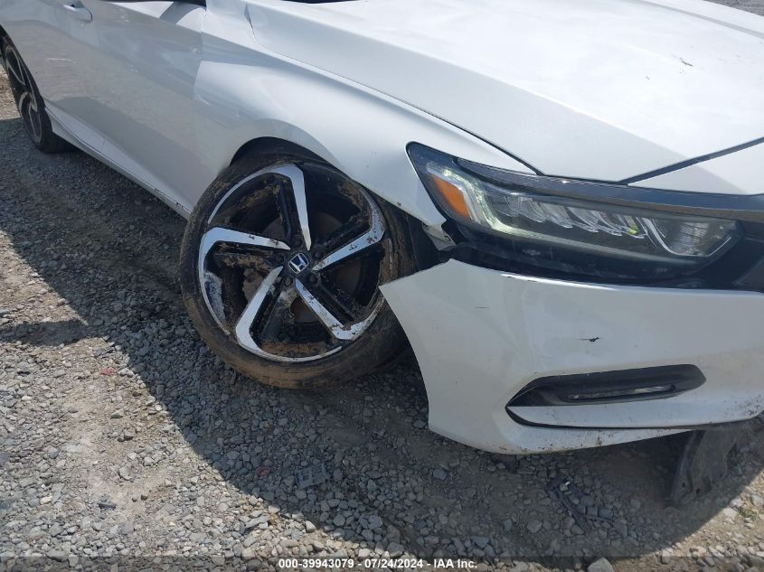 1HGCV2F37JA002899 2018 Honda Accord Sport 2.0T