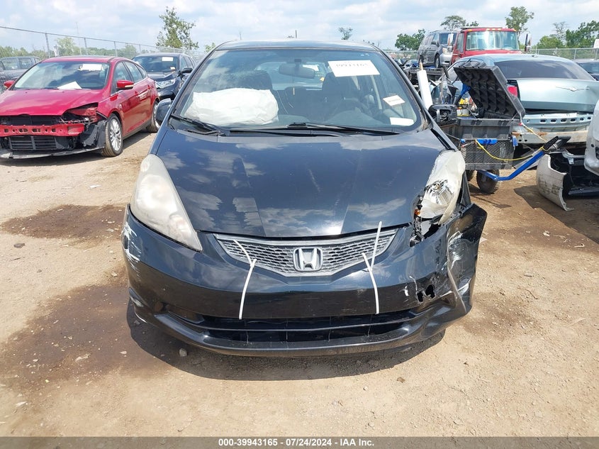 2013 Honda Fit VIN: JHMGE8H31DC063821 Lot: 39943165