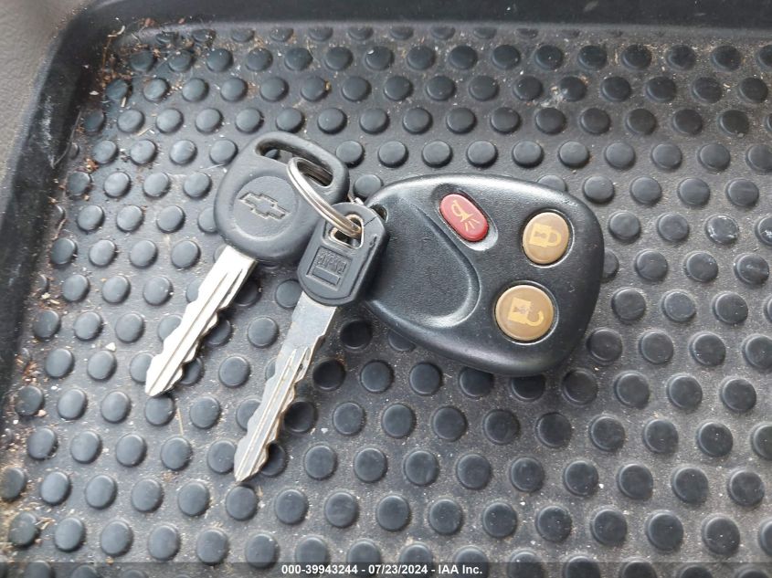 2003 Chevrolet Tahoe Lt VIN: 1GNEK13ZX3R105216 Lot: 39943244