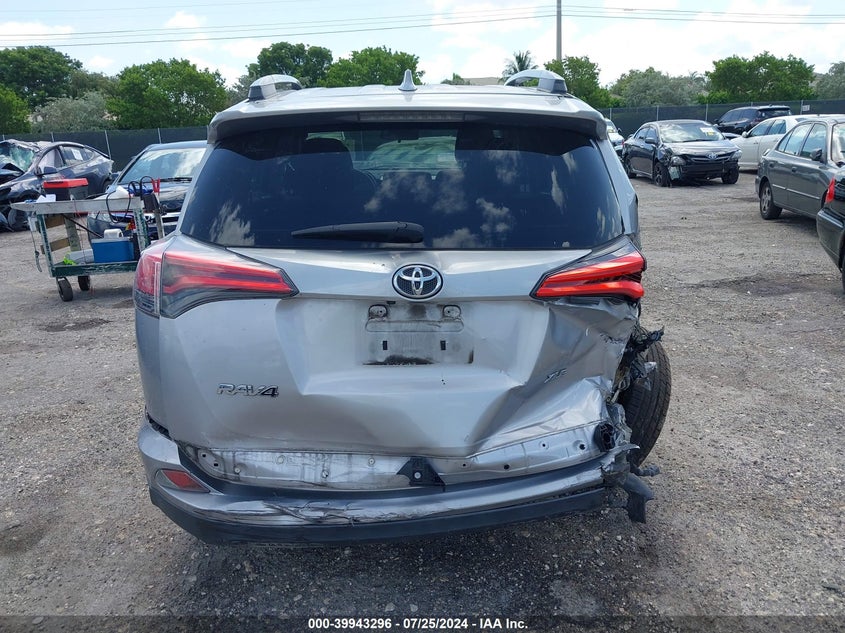 VIN 2T3WFREVXHW375015 2017 TOYOTA RAV4 XLE