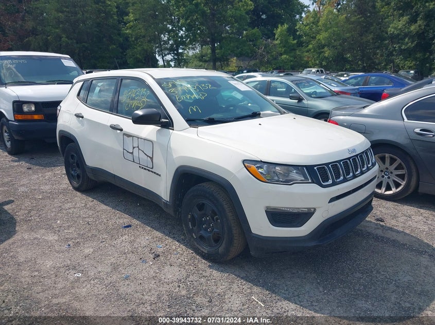 VIN 3C4NJCAB7JT151782 2018 JEEP COMPASS SPORT FWD