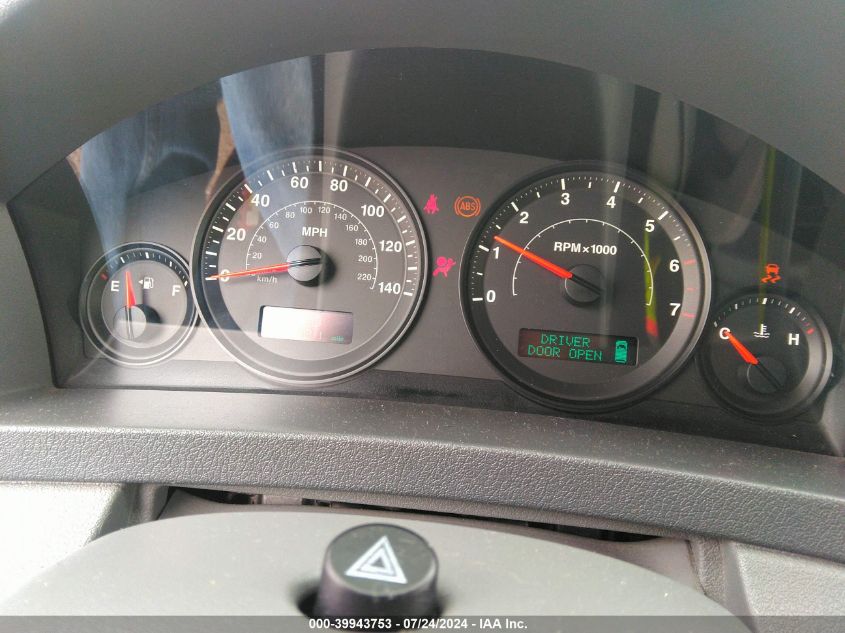 2005 Jeep Grand Cherokee Laredo VIN: 1J4GR48K85C536213 Lot: 39943753