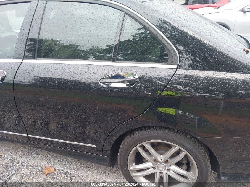 2012 Mercedes-Benz C 300 Luxury 4Matic/Sport 4Matic VIN: WDDGF8BB0CR238608 Lot: 39943874