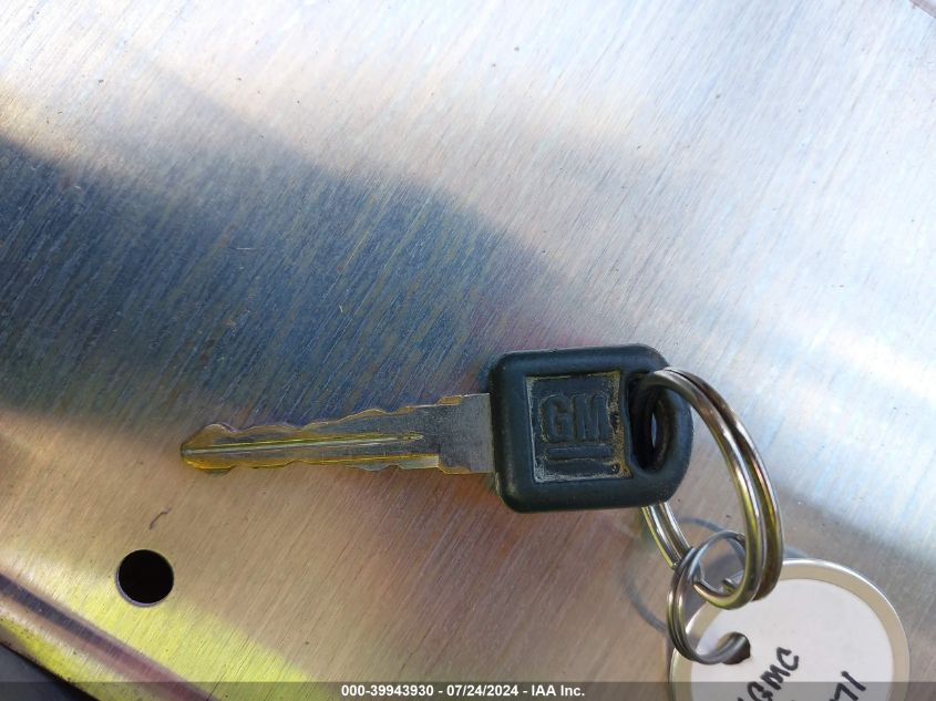 1996 GMC Sonoma VIN: 1GTCS1945T8513771 Lot: 39943930