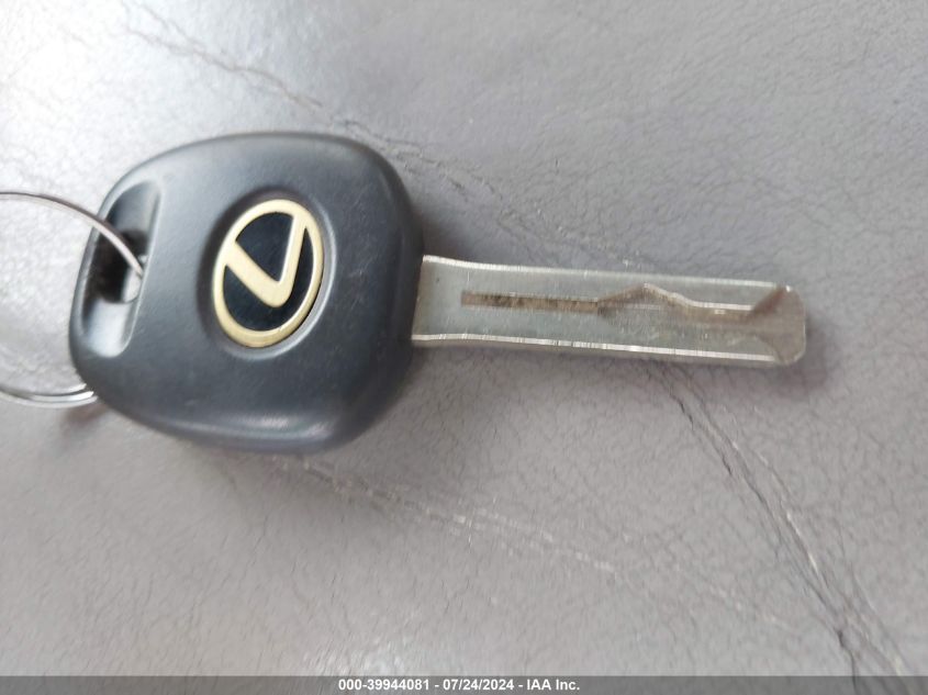 2003 Lexus Es 300 300 VIN: JTHBF30G530120028 Lot: 39944081