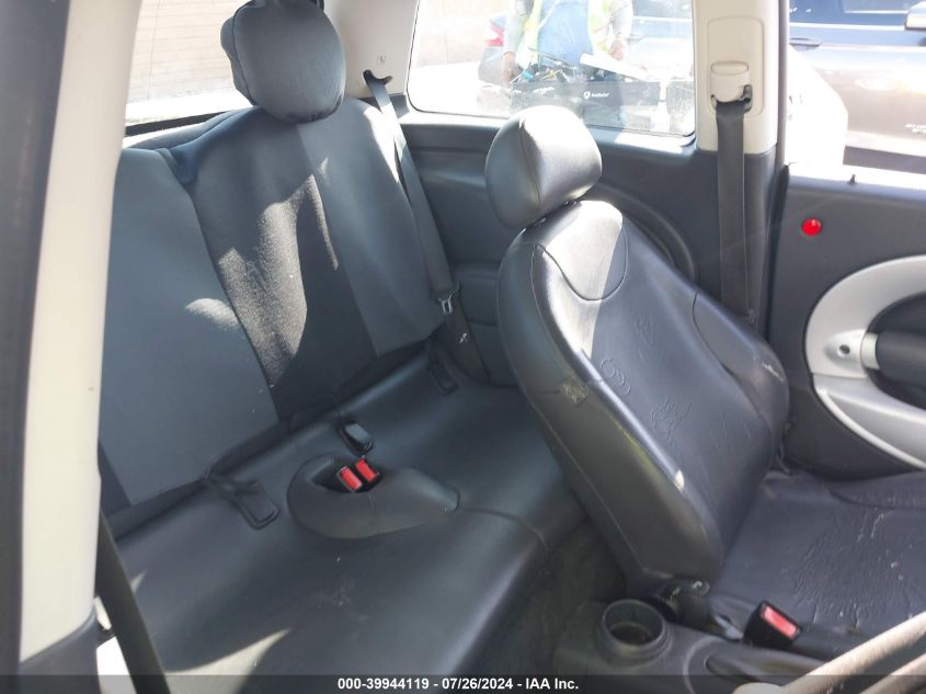 2004 Mini Cooper VIN: WMWRC33404TJ56703 Lot: 39944119