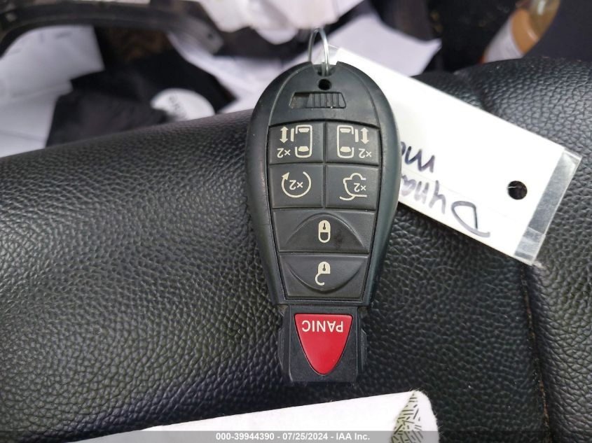 2014 Dodge Grand Caravan R/T VIN: 2C4RDGEG2ER150098 Lot: 39944390