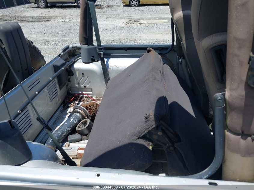 2004 Jeep Wrangler Se VIN: 1J4FA29154P702398 Lot: 39944539