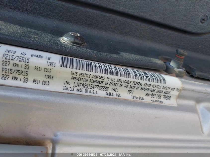 2004 Jeep Wrangler Se VIN: 1J4FA29154P702398 Lot: 39944539