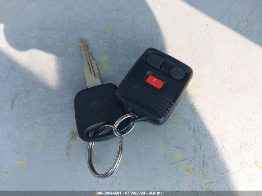 2001 Ford F150 Supercrew VIN: 1FTRW07W31KF35586 Lot: 39944681