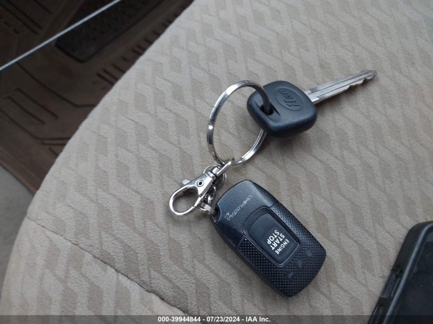 2011 Toyota Tacoma Base V6 VIN: 3TMLU4EN5BM067660 Lot: 39944844