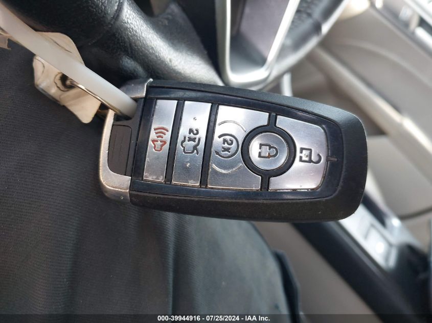 2017 Ford Fusion Hybrid Se VIN: 3FA6P0LU9HR117419 Lot: 39944916