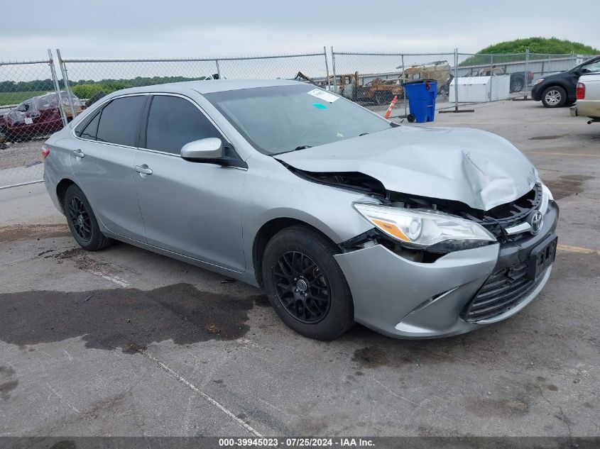 4T1BF1FK6FU885906 2015 TOYOTA CAMRY - Image 1