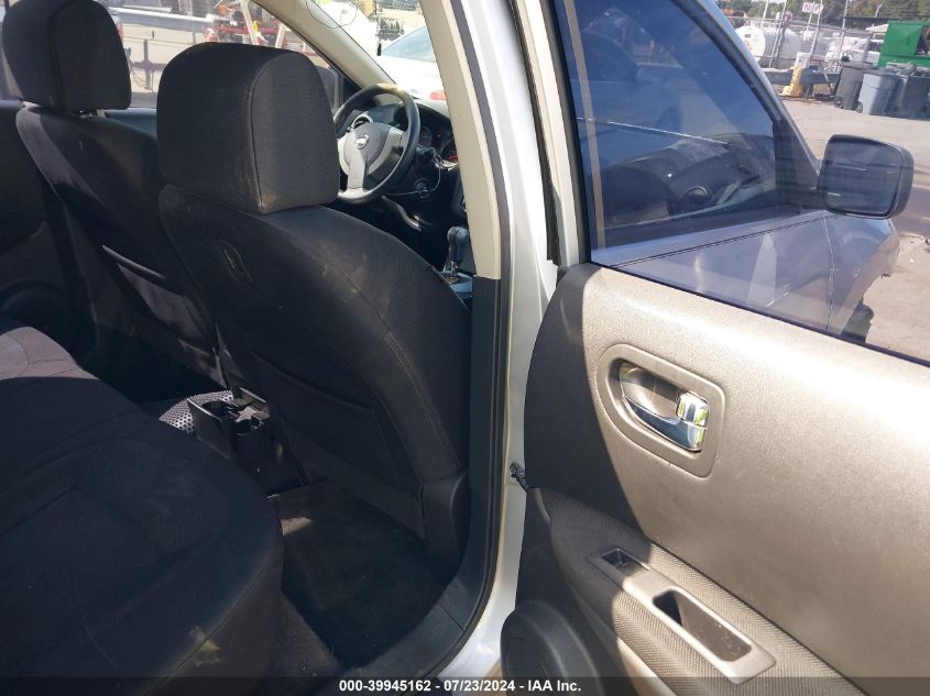 2015 Nissan Rogue Select S VIN: JN8AS5MT1FW157627 Lot: 39945162