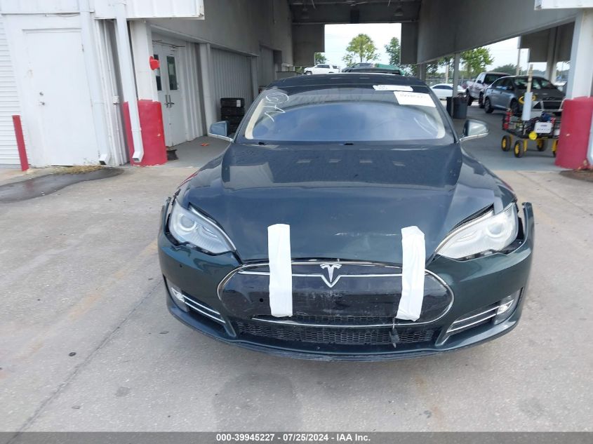 2014 Tesla Model S VIN: 5YJSA1H1XEFP49843 Lot: 39945227