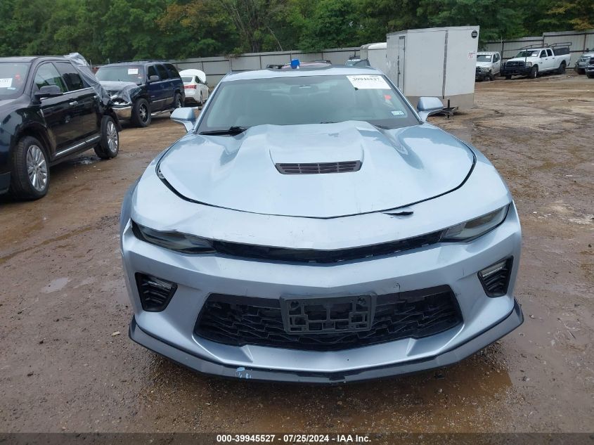 2017 Chevrolet Camaro 2Ss VIN: 1G1FH1R72H0168641 Lot: 39945527