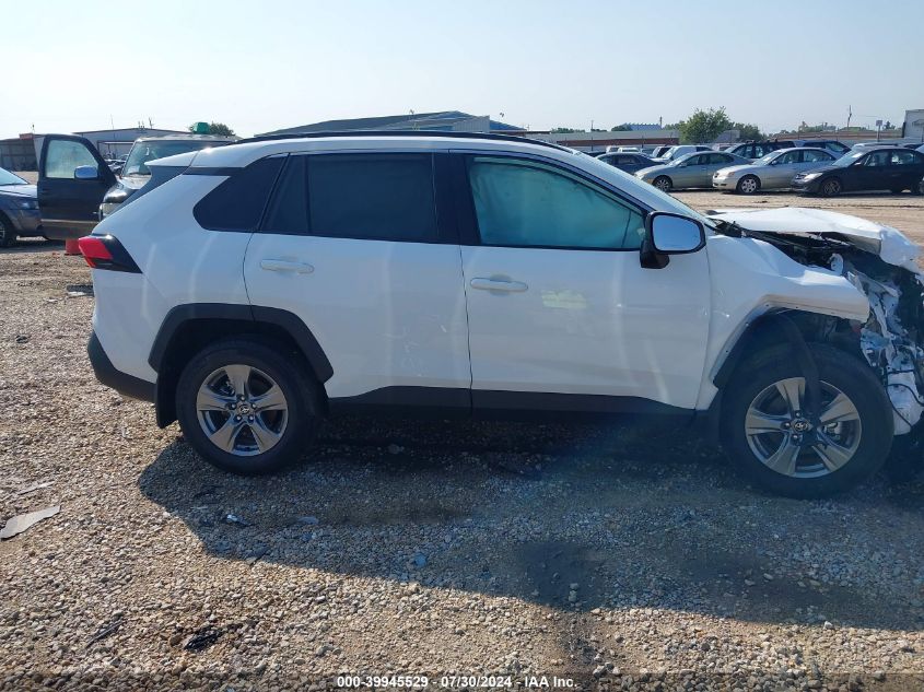 2024 Toyota Rav4 Xle VIN: 2T3W1RFV1RW330947 Lot: 39945529