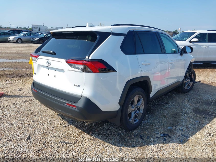 VIN 2T3W1RFV1RW330947 2024 TOYOTA RAV4 XLE/XLE PREMIUM