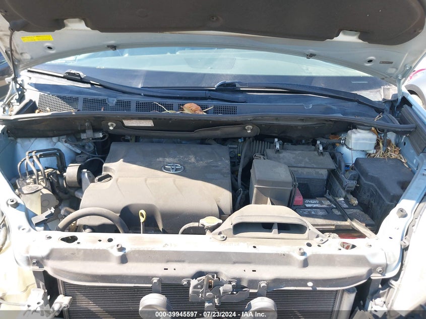 2015 Toyota Sienna Le 8 Passenger VIN: 5TDKK3DC8FS577745 Lot: 39945597