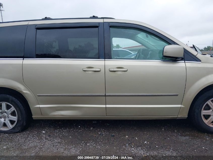 2010 Chrysler Town & Country Touring VIN: 2A4RR5D18AR404159 Lot: 39945739
