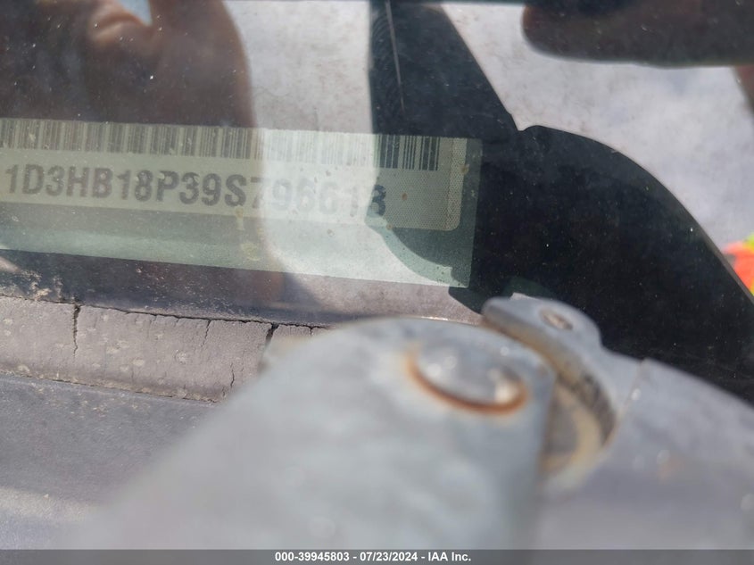 2009 Dodge Ram 1500 Slt/Sport/Trx VIN: 1D3HB18P39S796613 Lot: 39945803