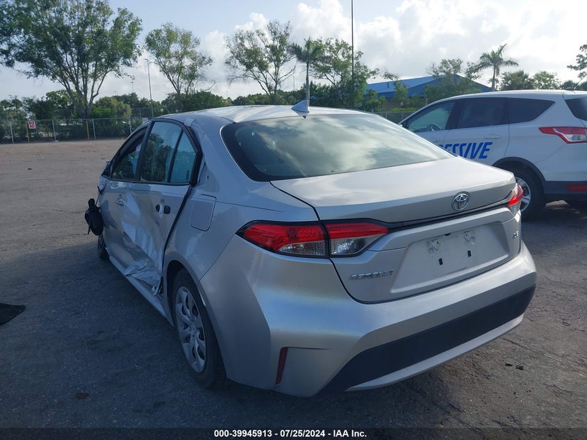 VIN 5YFEPMAE5MP220880 2021 TOYOTA COROLLA LE