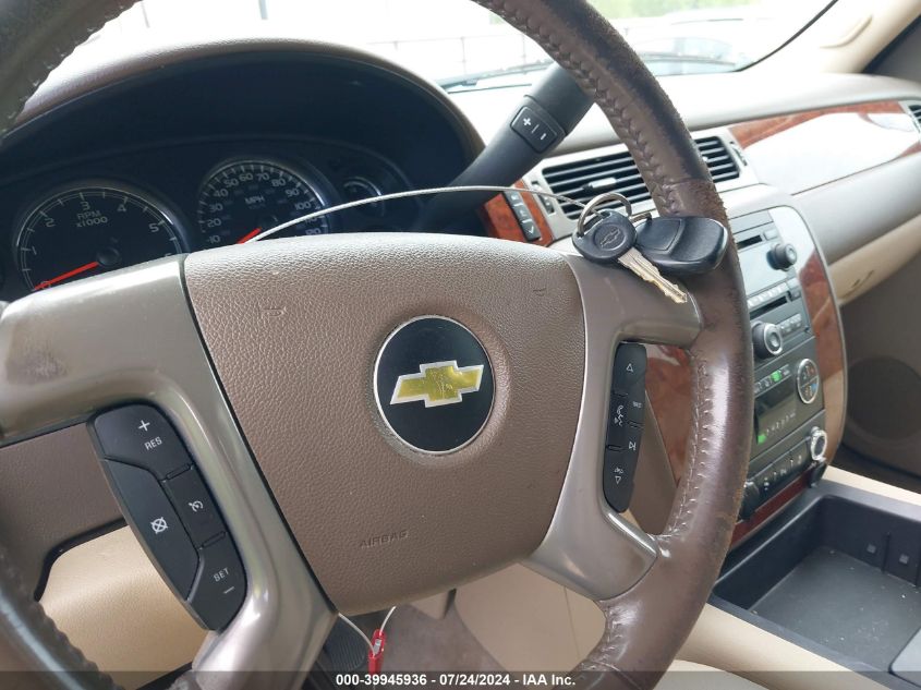 2012 Chevrolet Suburban 1500 Lt VIN: 1GNSCJE03CR276775 Lot: 39945936