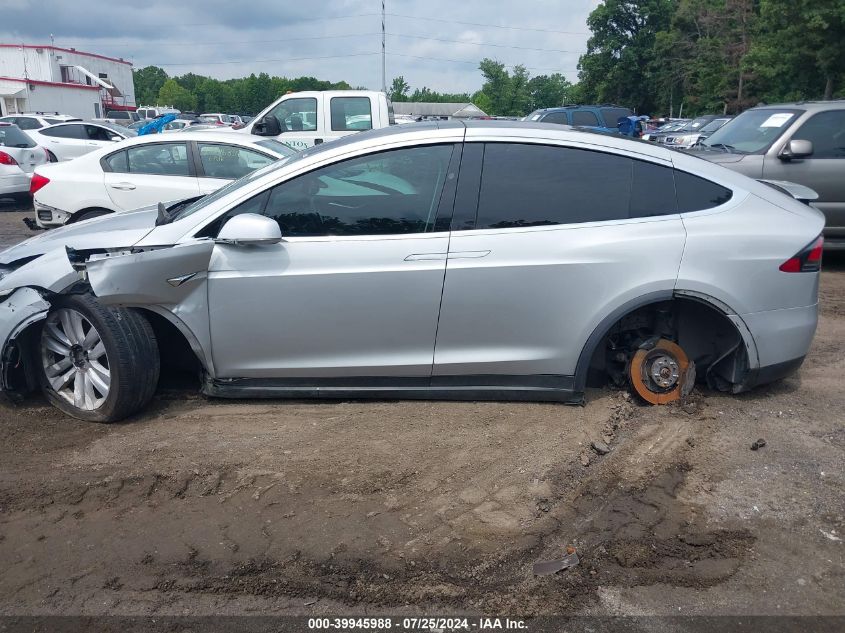 2016 Tesla Model X VIN: 5YJXCAE25GF022898 Lot: 39945988