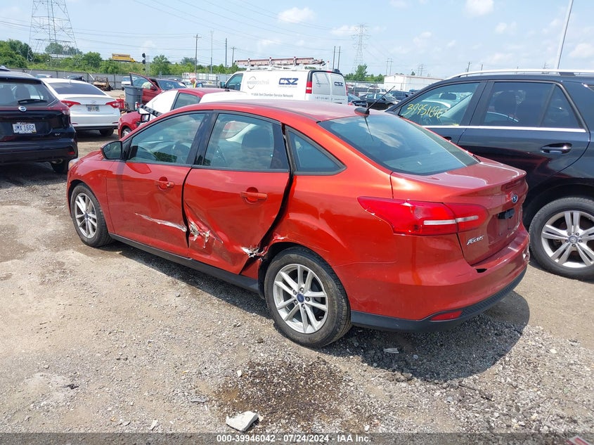 VIN 1FADP3F26JL330416 2018 FORD FOCUS SE