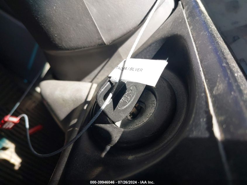 2001 Toyota Tacoma Base V6 VIN: 5TEWN72N51Z784772 Lot: 39946046