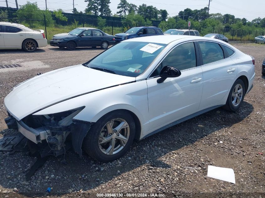 5NPEG4JA0NH143296 2022 HYUNDAI SONATA - Image 2