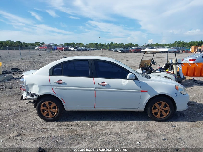 2010 Hyundai Accent Gls VIN: KMHCN4AC5AU460310 Lot: 39946201