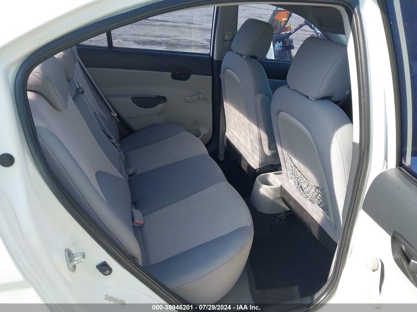 2010 Hyundai Accent Gls VIN: KMHCN4AC5AU460310 Lot: 39946201