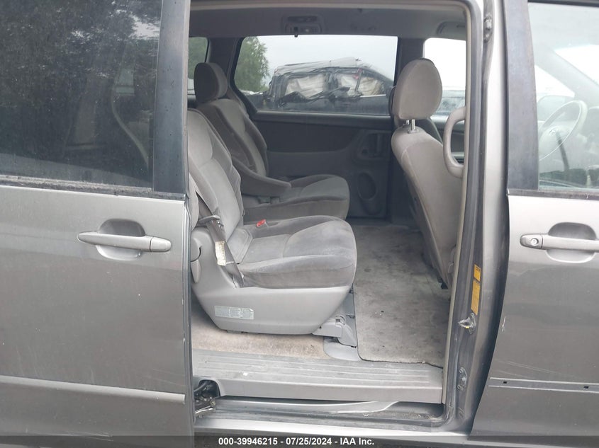 2005 Toyota Sienna Ce/Le VIN: 5TDZA23C45S313823 Lot: 39946215