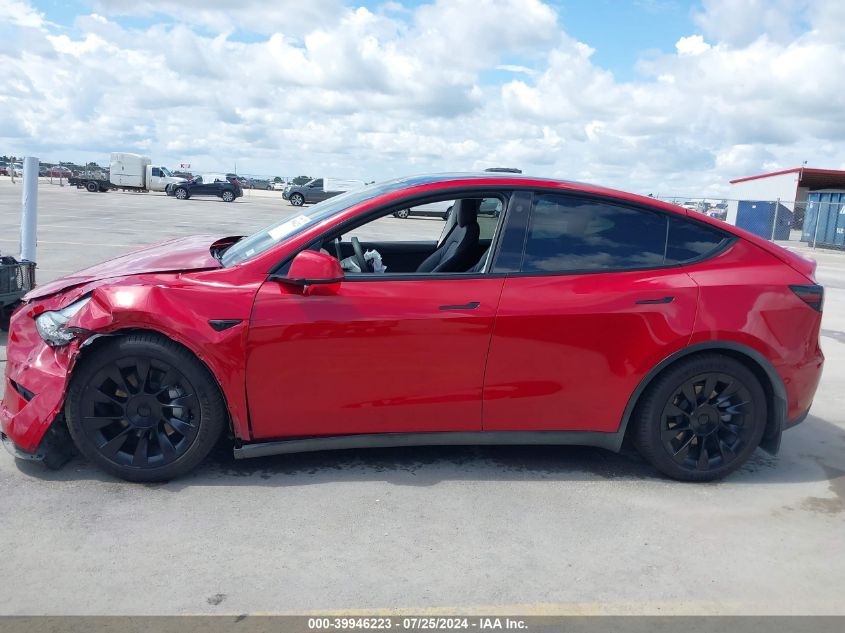 2021 Tesla Model Y Long Range Dual Motor All-Wheel Drive VIN: 5YJYGAEE4MF285995 Lot: 39946223