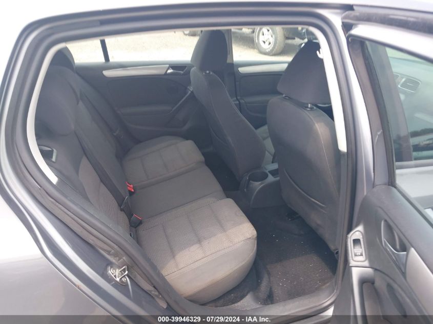 2010 Volkswagen Golf 4-Door VIN: WVWDA7AJ3AW340238 Lot: 39946329