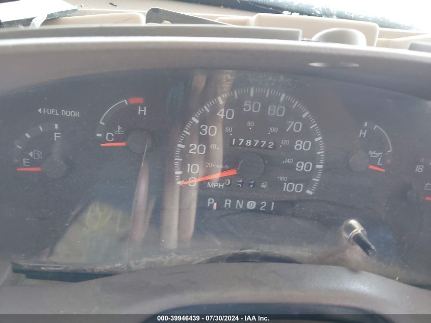 1997 Ford F-150 Standard/Xl/Xlt VIN: 1FTDF1727VNC97484 Lot: 39946439