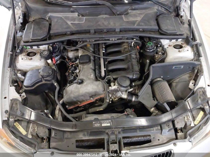 2006 BMW 330I VIN: WBAVB33526AZ86009 Lot: 39947312